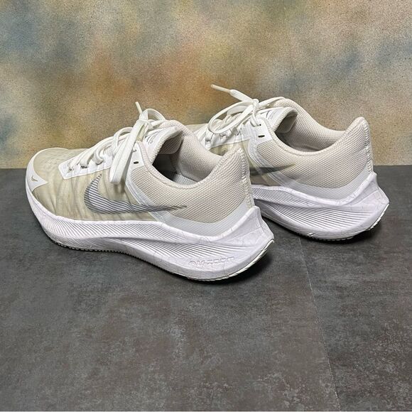 Nike Zoom Winflo 8 CW3421-104 Women's White Metallic Silver Running Shoes Size 8 - Picture 7 of 16